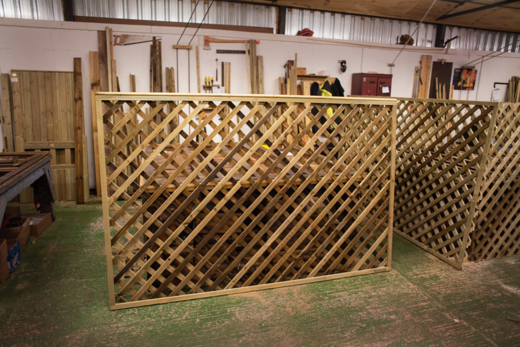 4" Diamond Trellis Linney FencingLinney Fencing